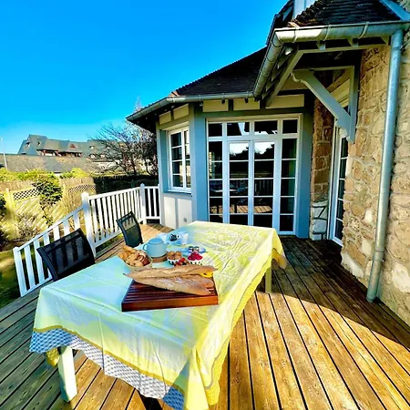 Georgia - Elégante Anglo-normande Avec Jardin - à 100 M *